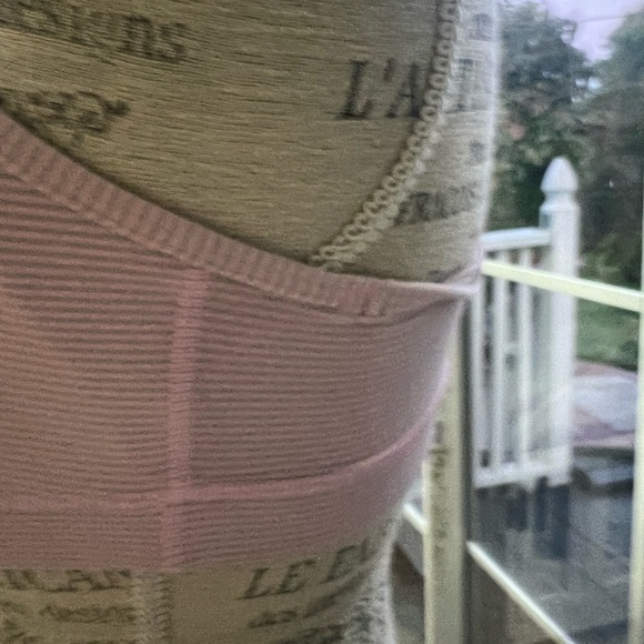 Lululemon Athletica Pink Sports Bra - Picture 4 of 9